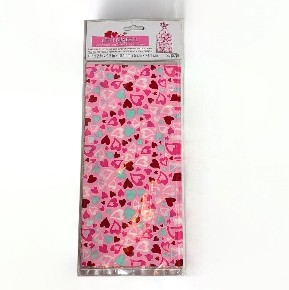 💕 Valentine Treat / Favor Bags – Heart Print (25 Count) | Celebrate It